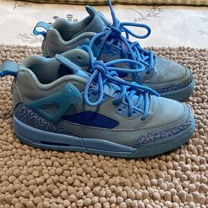 Boys Blue Jordan Spizike Sneakers
